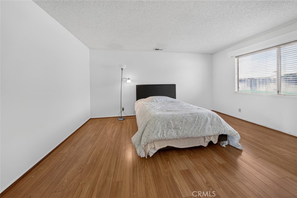 11054 Wesley Avenue Property Photo 20