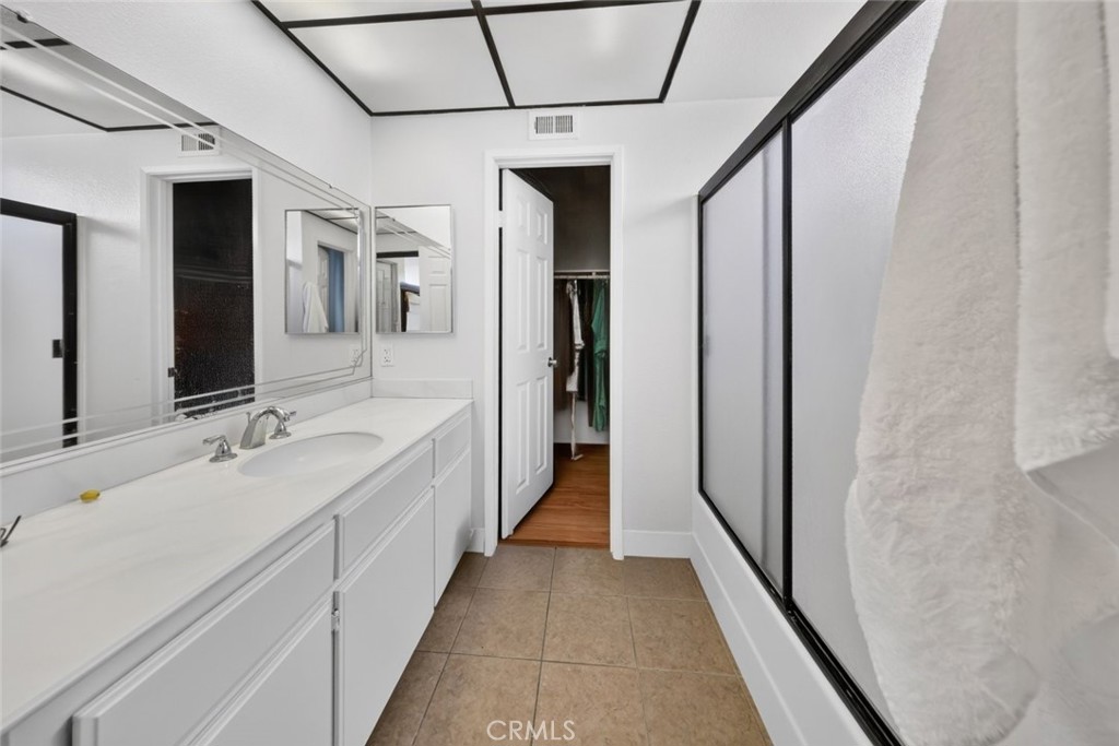11054 Wesley Avenue Property Photo 21