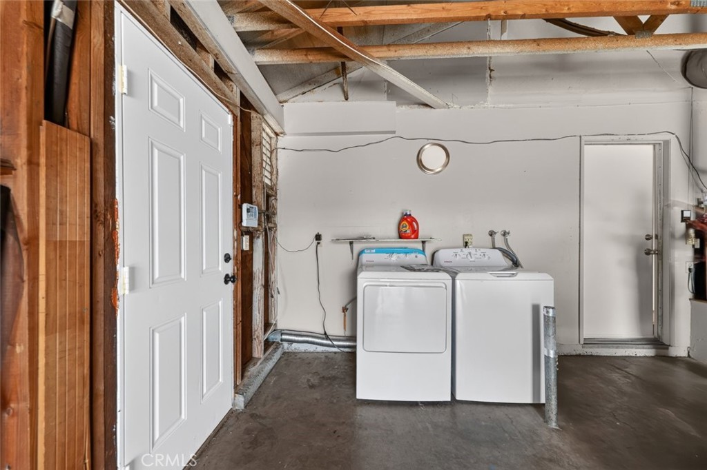 11054 Wesley Avenue Property Photo 30