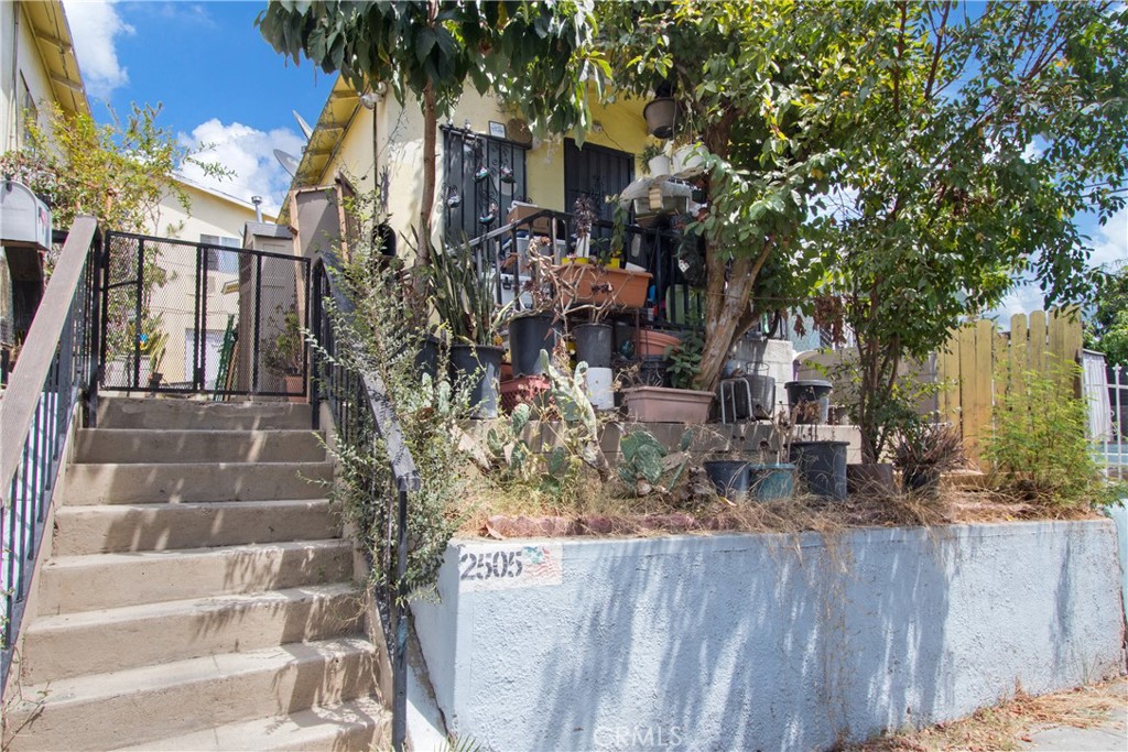 2505 Chelsea Property Photo 1