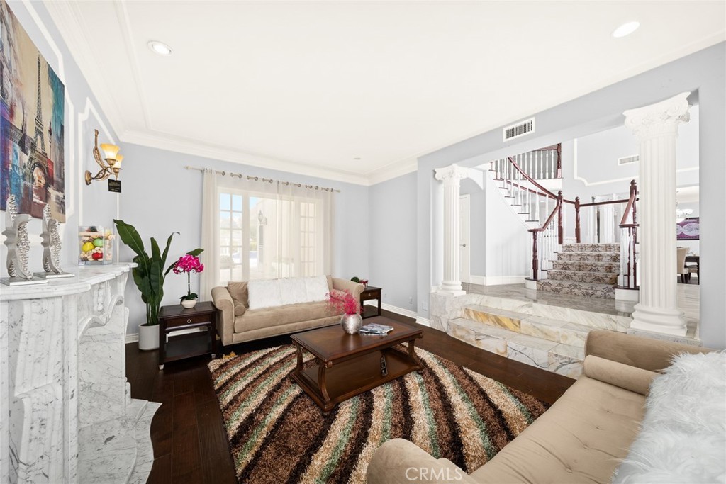 22427 Steeplechase Lane Property Photo 8