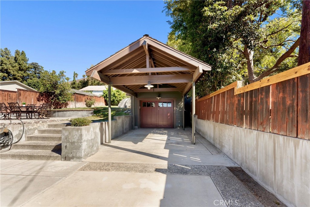 109 E Grandview Property Photo 4