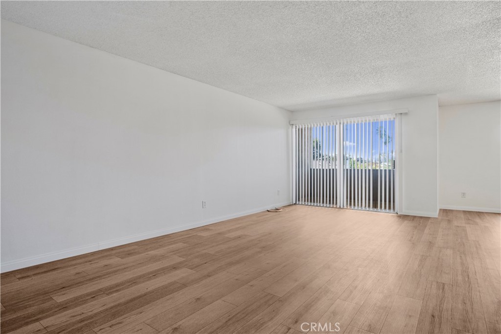 647 Orange Grove 307 Property Photo 5