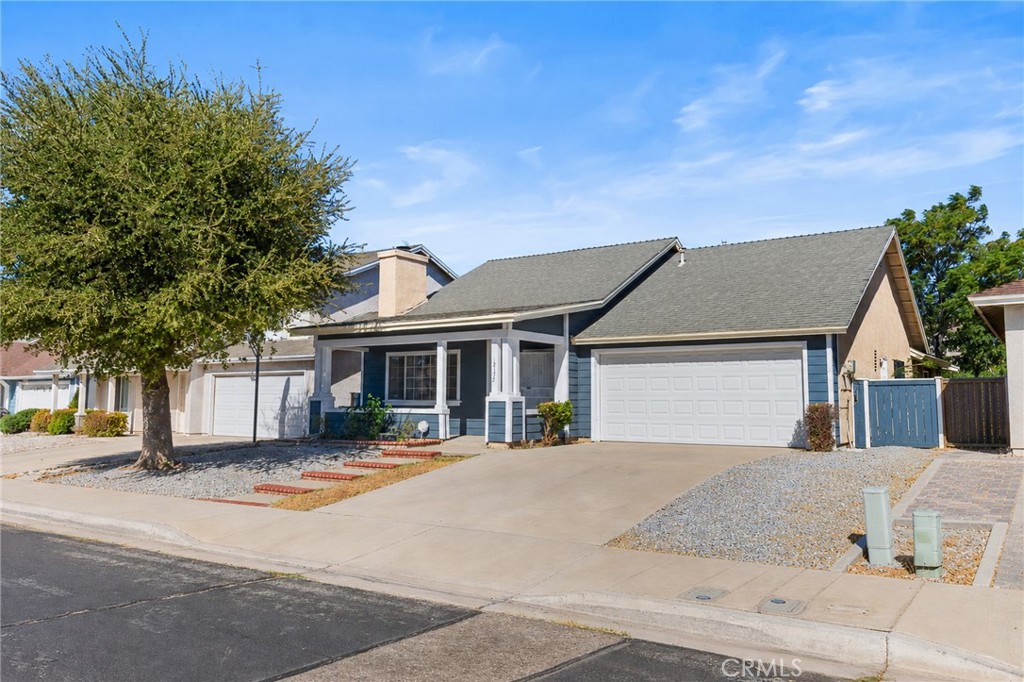 12175 Cobblestone Drive Property Photo 1