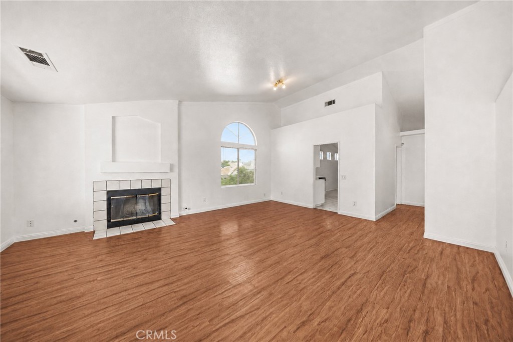 12175 Cobblestone Drive Property Photo 6