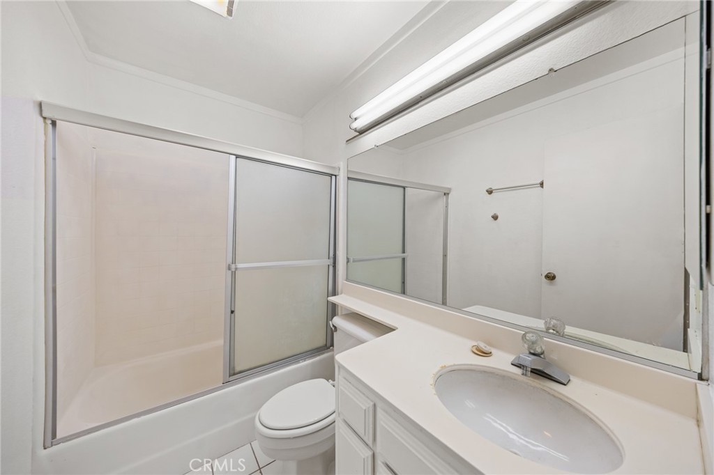 12175 Cobblestone Drive Property Photo 18