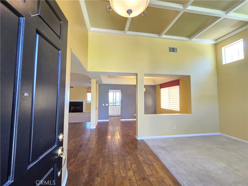 10163 Thorpe Court Property Photo 4