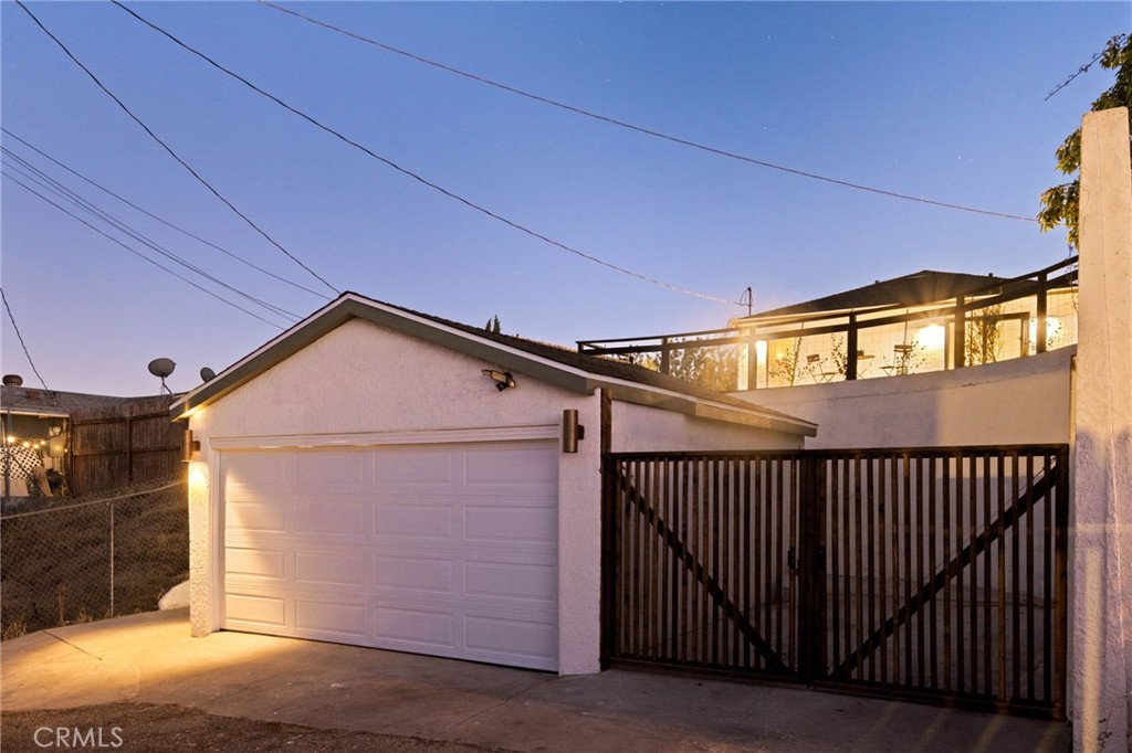 5217 Hub Street Property Photo 55