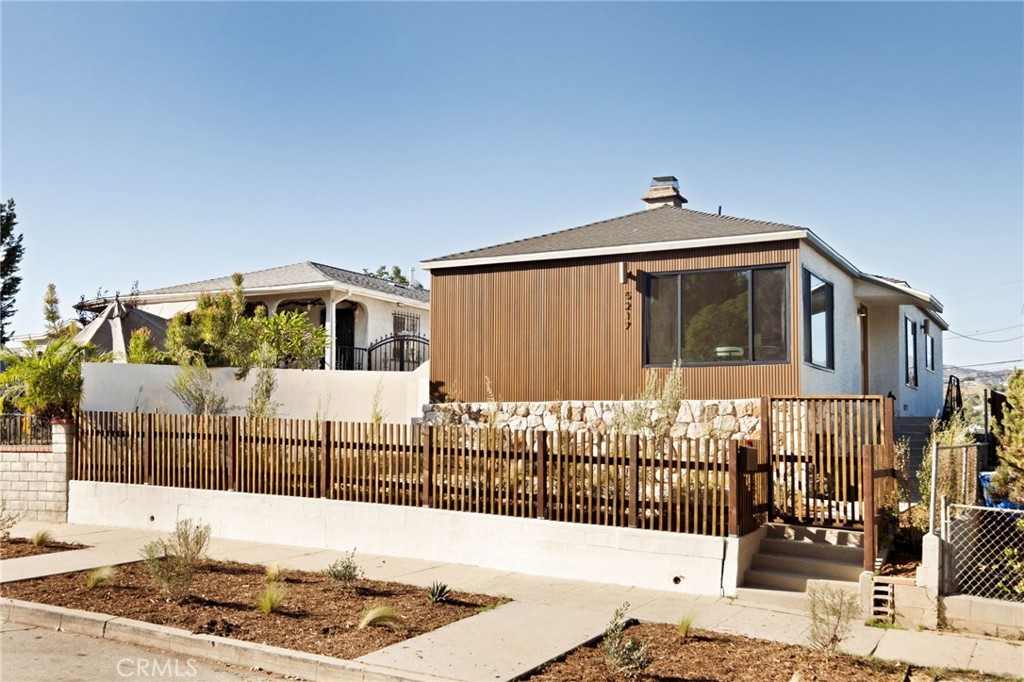 5217 Hub Street Property Photo 59
