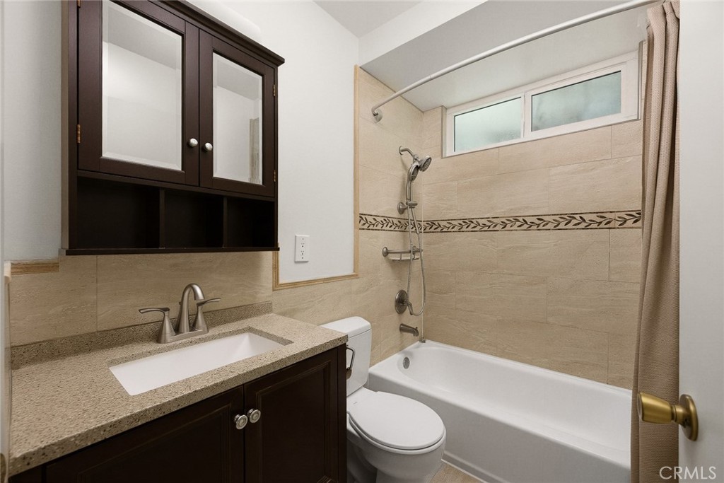 933 Montecito Drive Property Photo 40