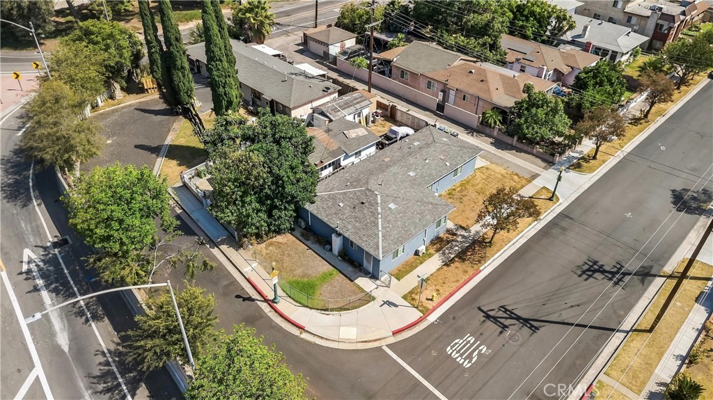 28 W Ramona Road Property Photo 2