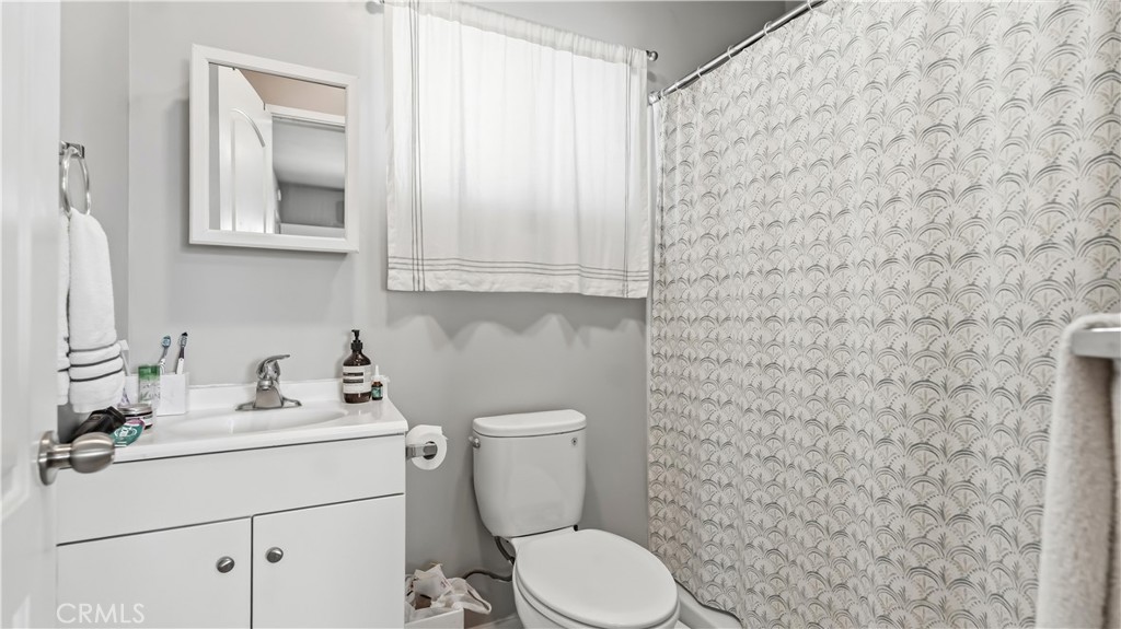 28 W Ramona Road Property Photo 14