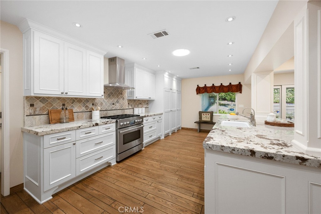 1816 Chantry Drive Property Photo 12