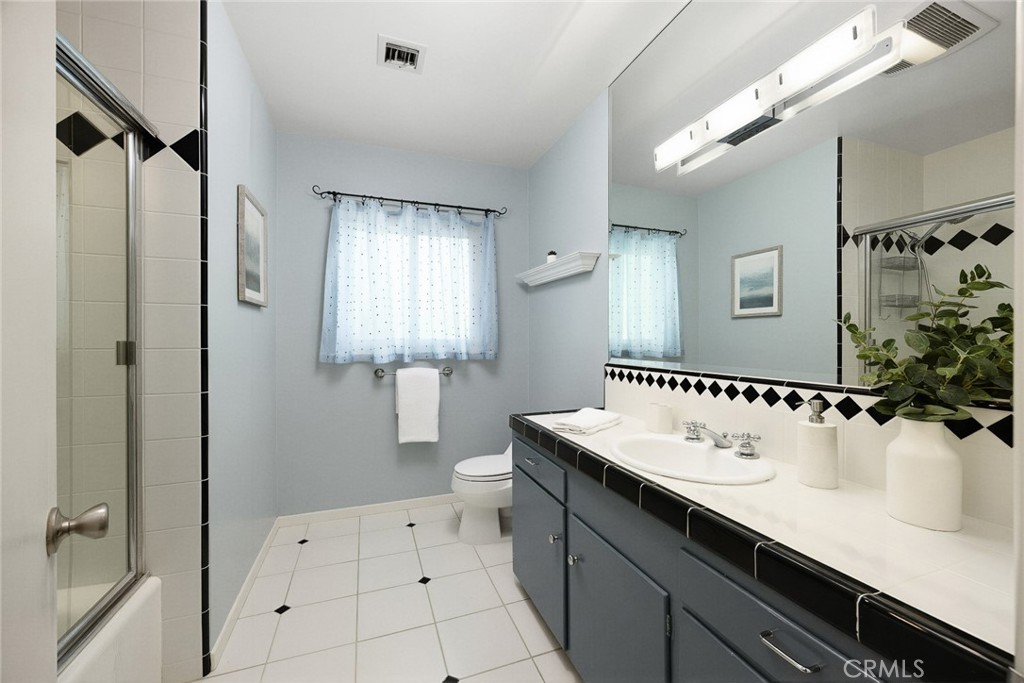 1816 Chantry Drive Property Photo 16