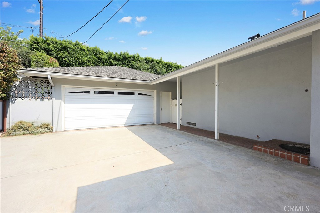 1816 Chantry Drive Property Photo 35