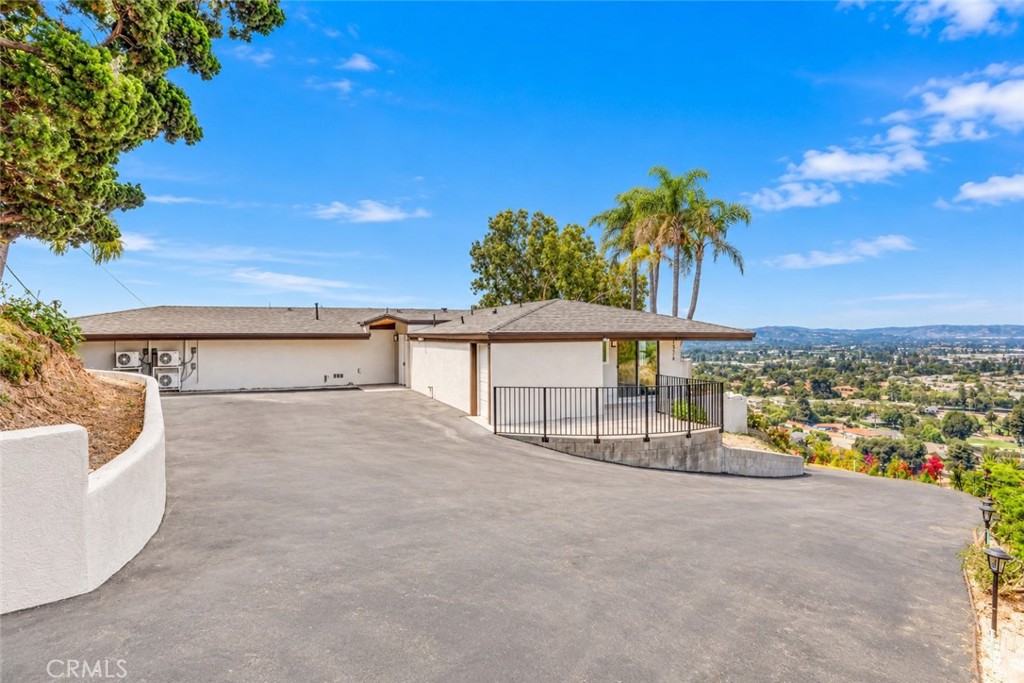 1516 N Shirlmar Avenue Property Photo