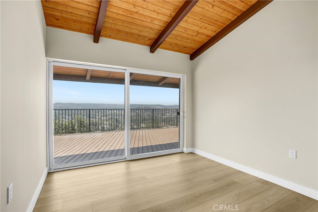 1516 N Shirlmar Avenue Property Photo 18