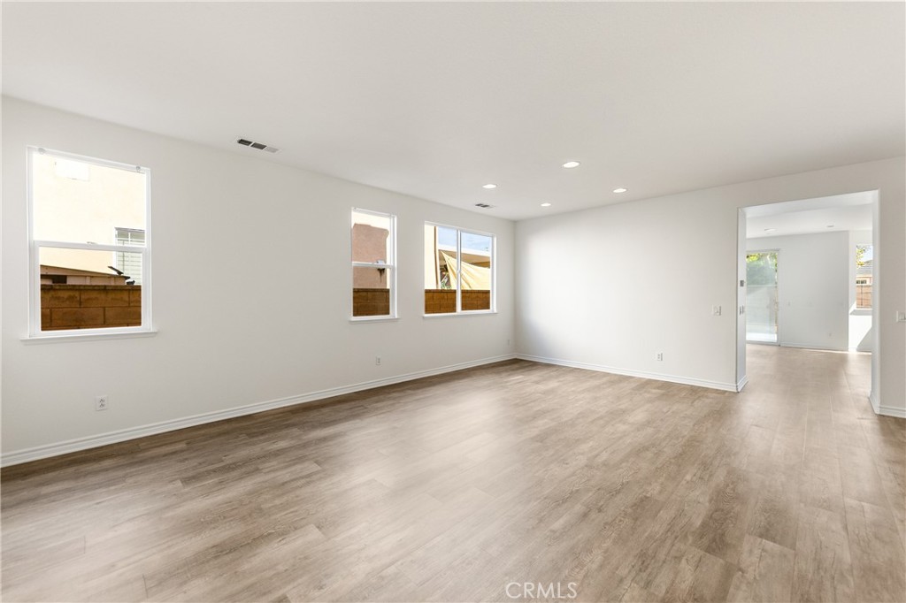 14351 Pointer Loop Property Photo 3