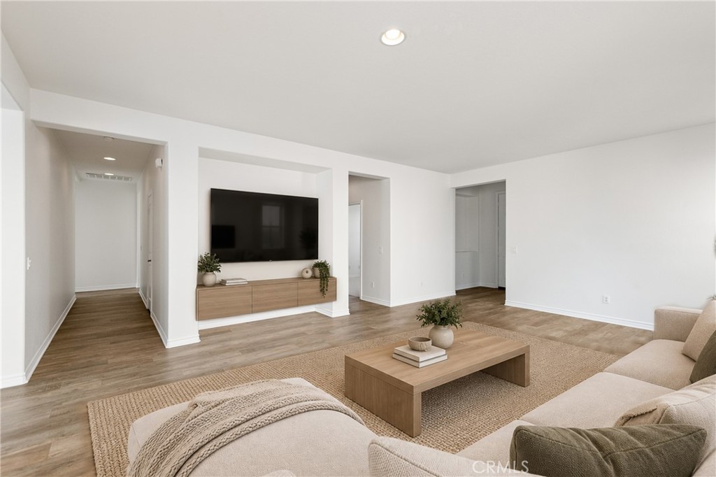 14351 Pointer Loop Property Photo 4