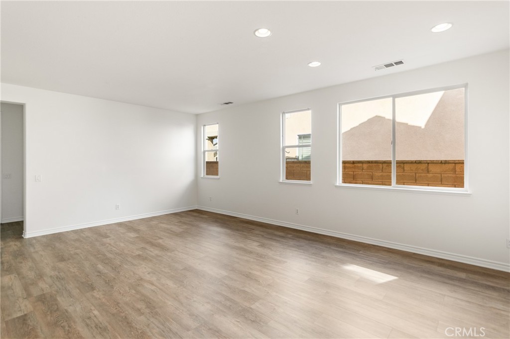 14351 Pointer Loop Property Photo 6