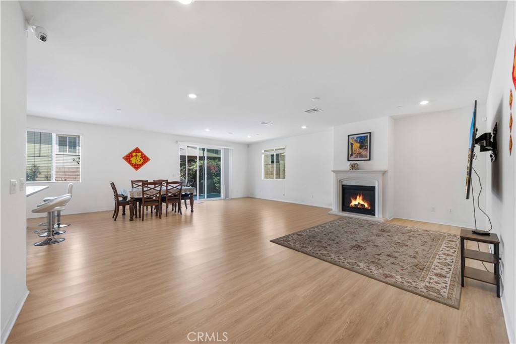 4846 S Wilson Property Photo 12