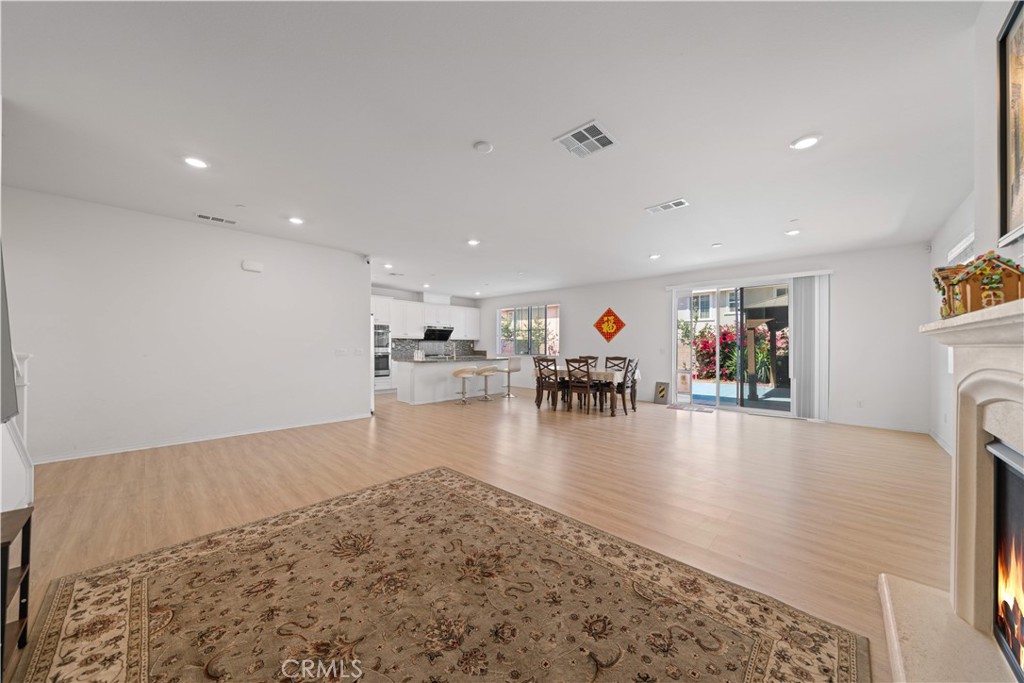 4846 S Wilson Property Photo 13