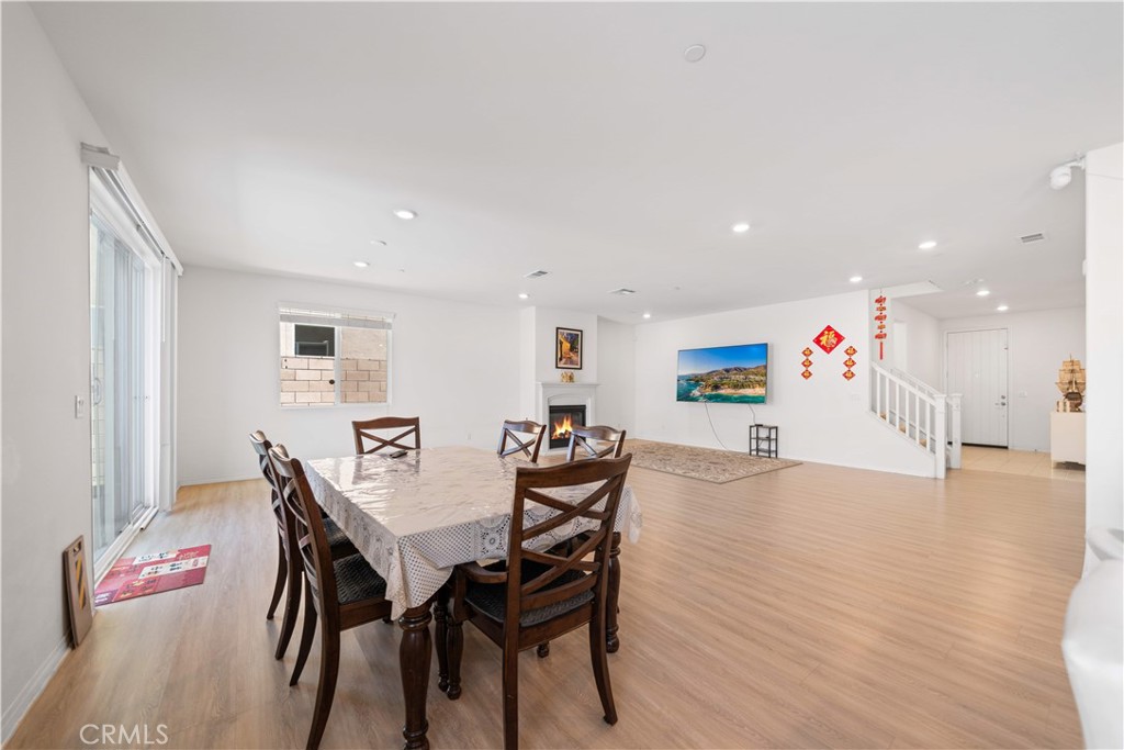 4846 S Wilson Property Photo 15