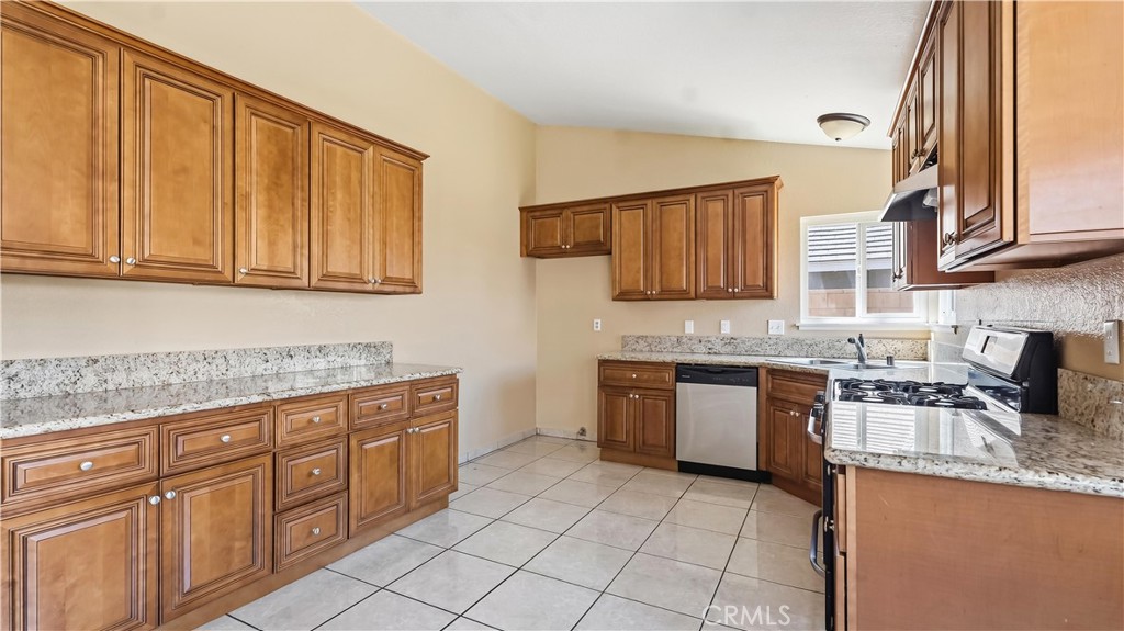 1210 W Cimarron Property Photo 11