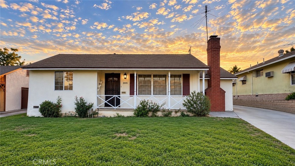 2025 S Isabella Avenue Property Photo 1
