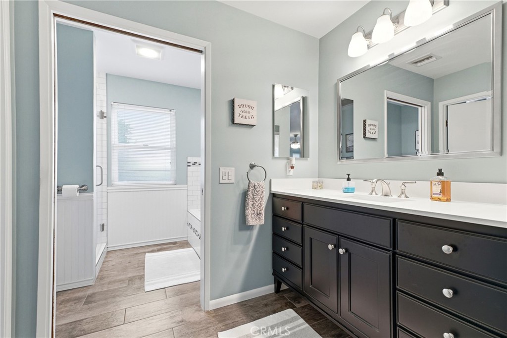 4924 Birchland Place Property Photo 34