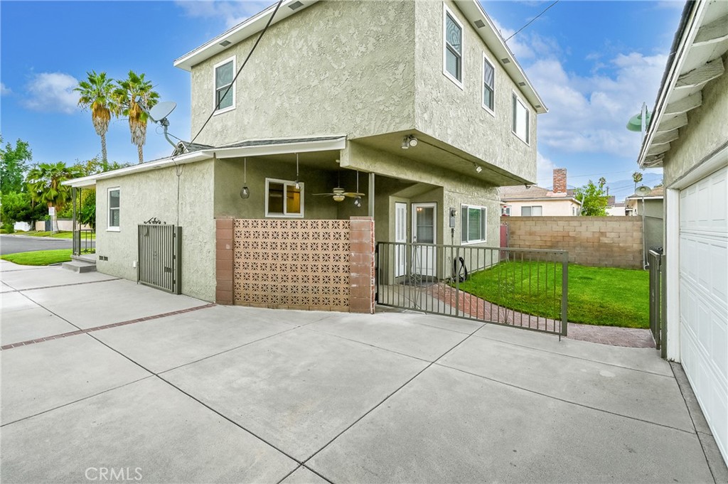 4924 Birchland Place Property Photo 43