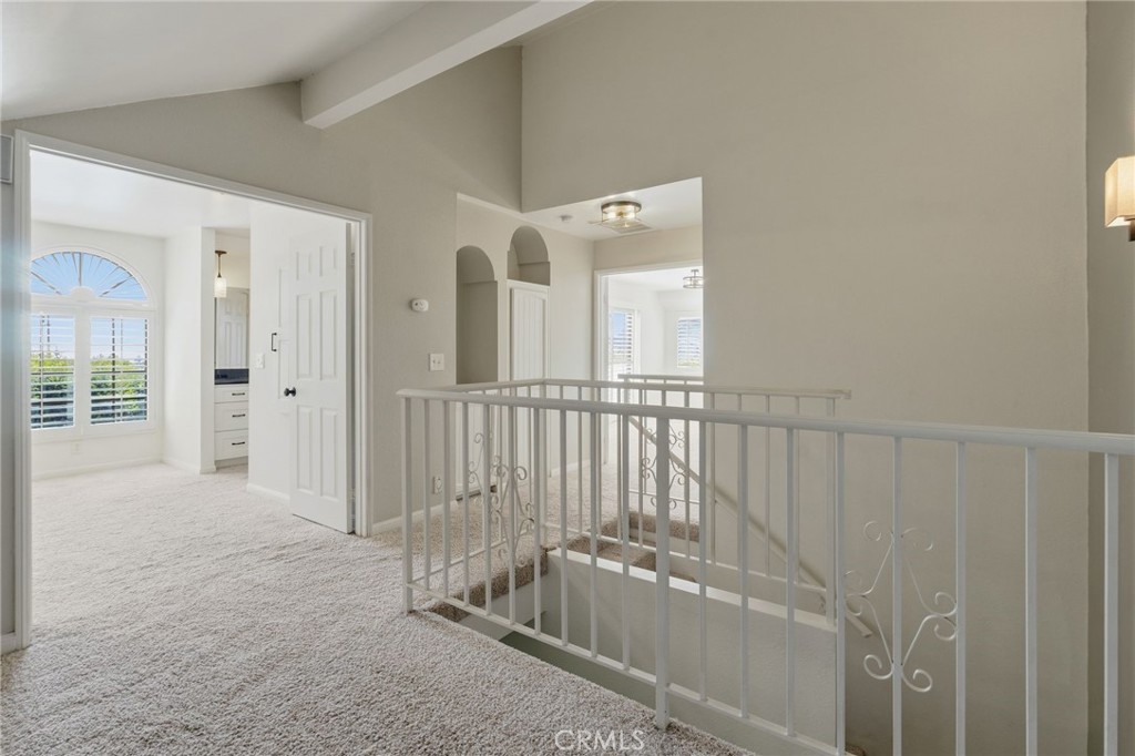 689 W Sierra Madre Property Photo 14