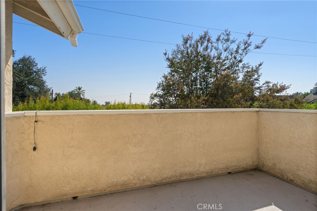 689 W Sierra Madre Property Photo 19