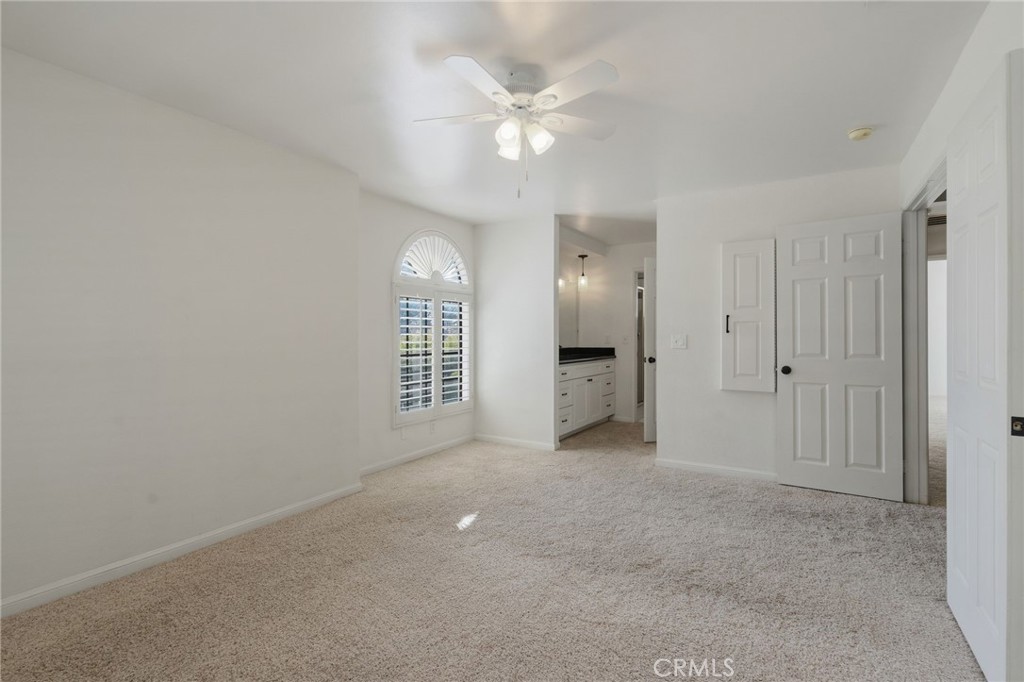689 W Sierra Madre Property Photo 21