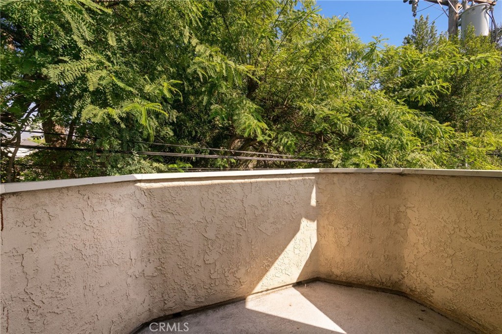 689 W Sierra Madre Property Photo 24