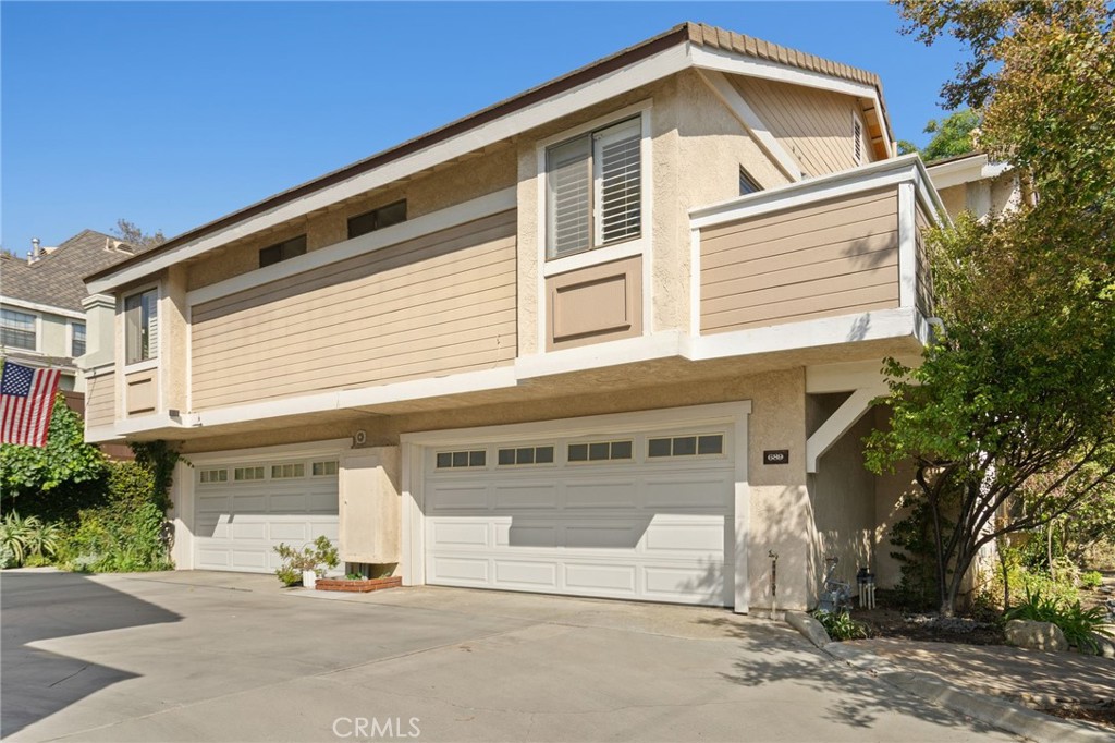 689 W Sierra Madre Property Photo 27