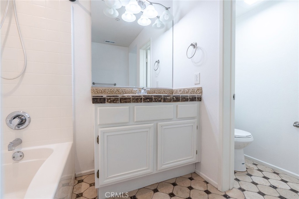6 Harvest Point Property Photo 17