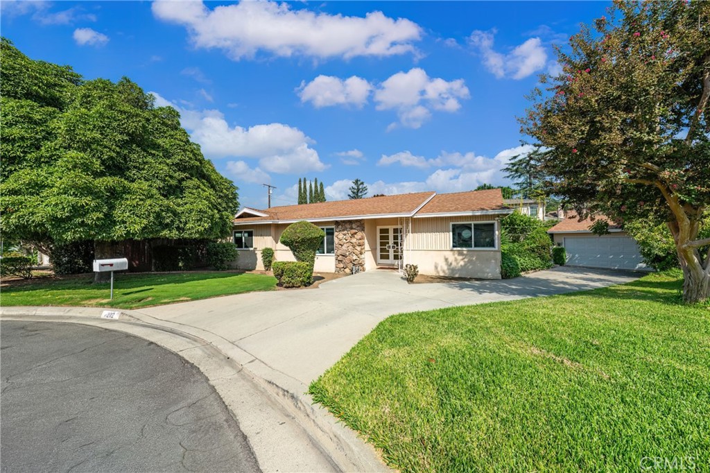 2112 El Sereno Property Photo 1