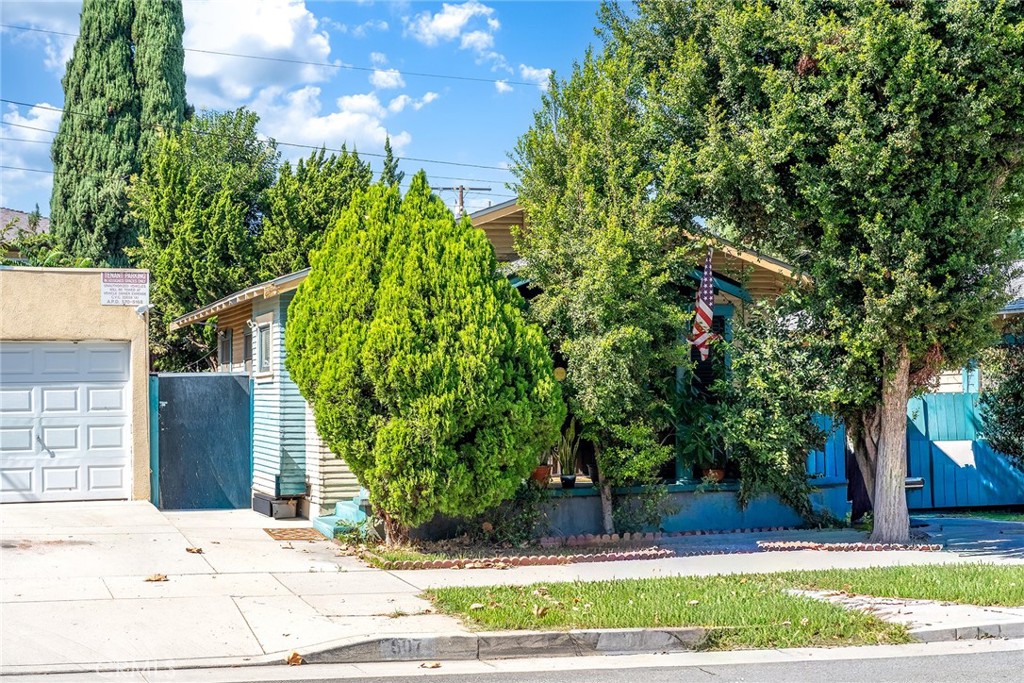 224 S Almansor Property Photo 13