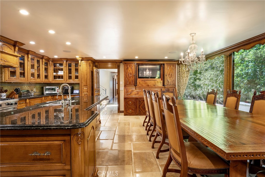 1144 Hermes Property Photo 8