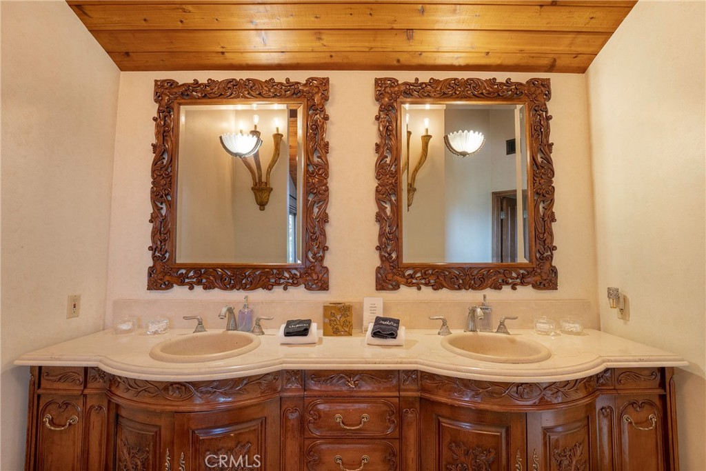 1144 Hermes Property Photo 43