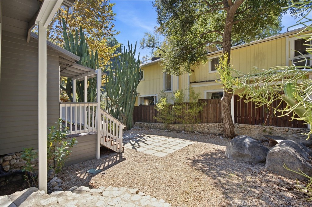 570 Brookside Lane Property Photo 6