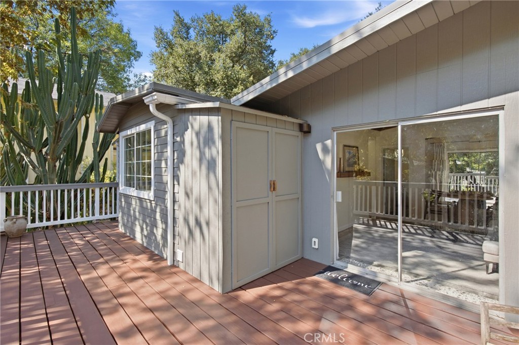 570 Brookside Lane Property Photo 31