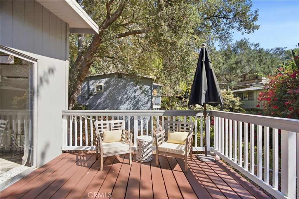 570 Brookside Lane Property Photo 32