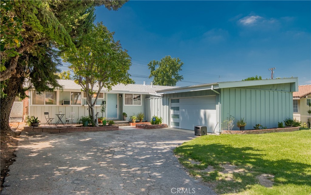 1709 Eastleigh Avenue Property Photo 1