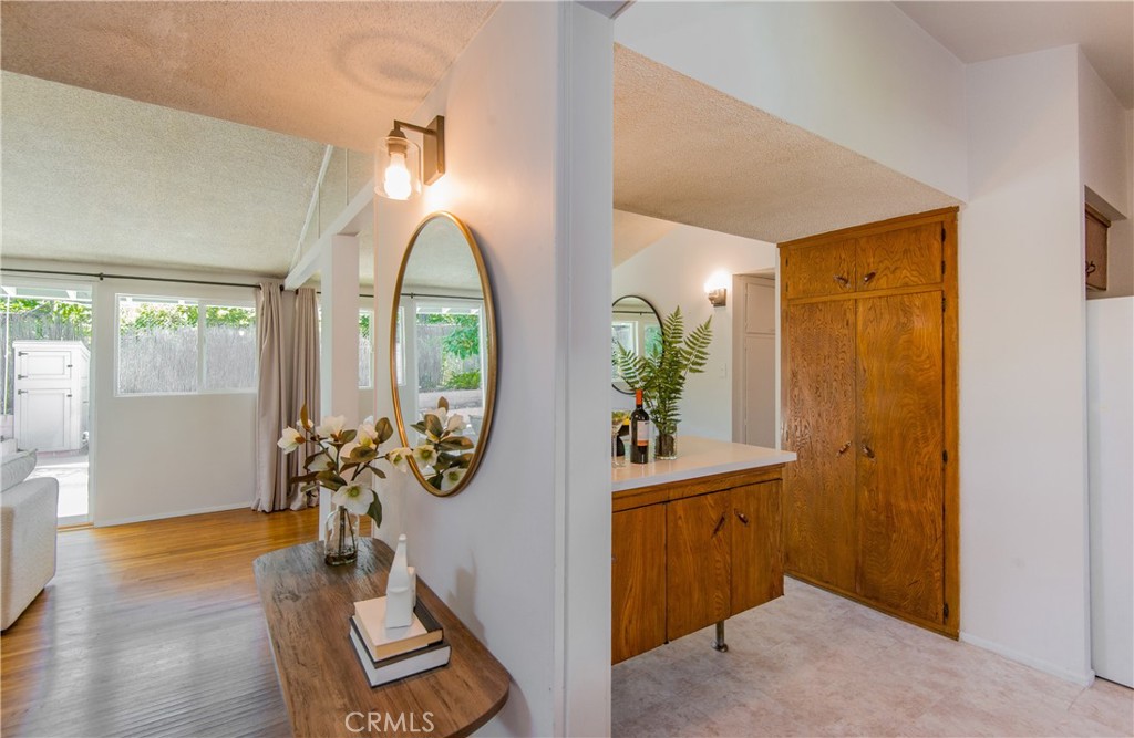 1709 Eastleigh Avenue Property Photo 3