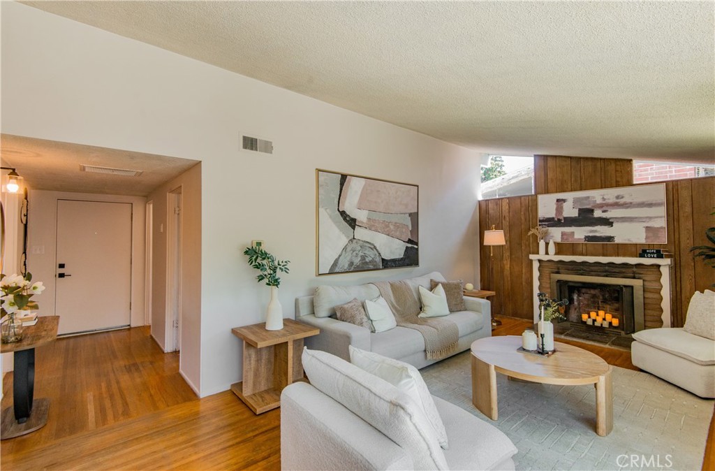 1709 Eastleigh Avenue Property Photo 4