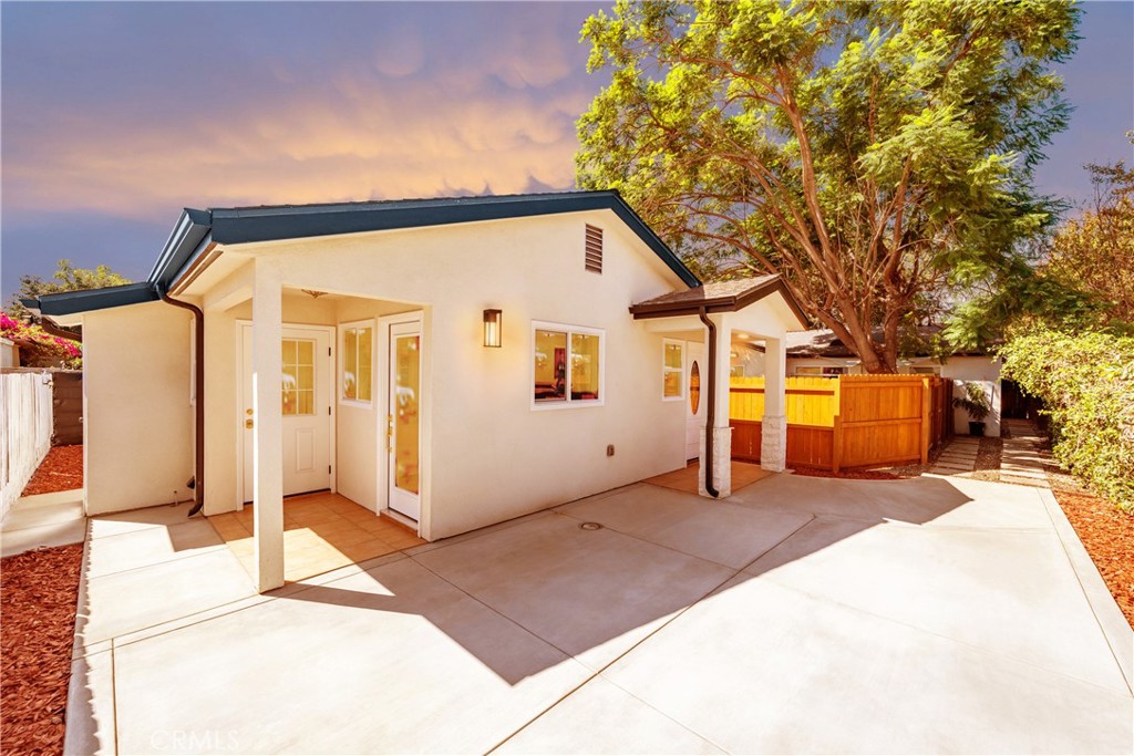 2312 California Property Photo 3