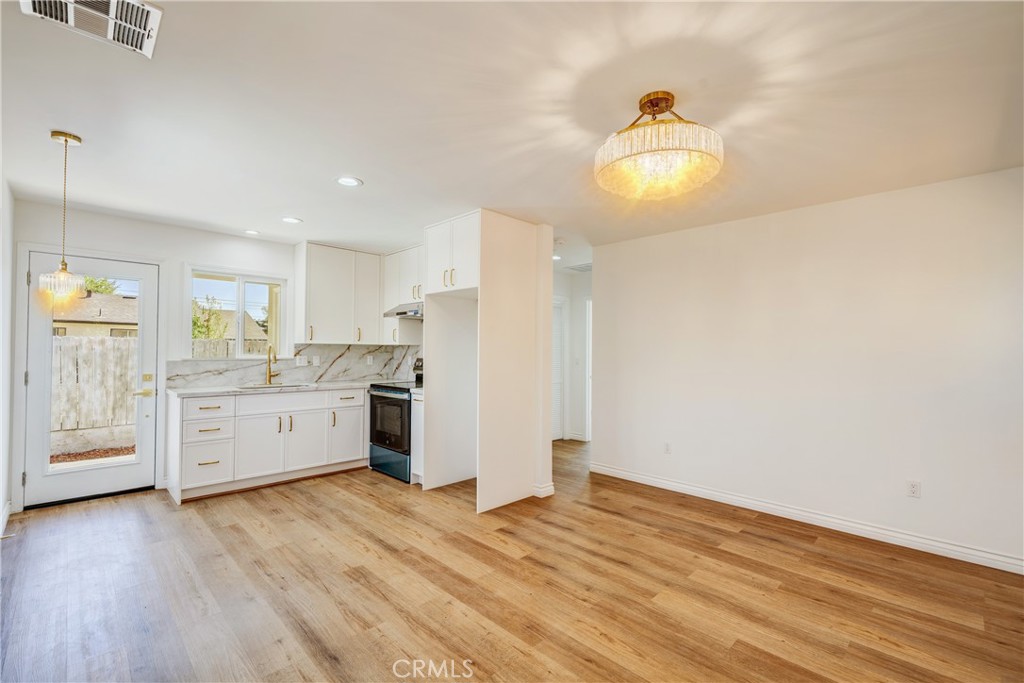 2312 California Property Photo 5