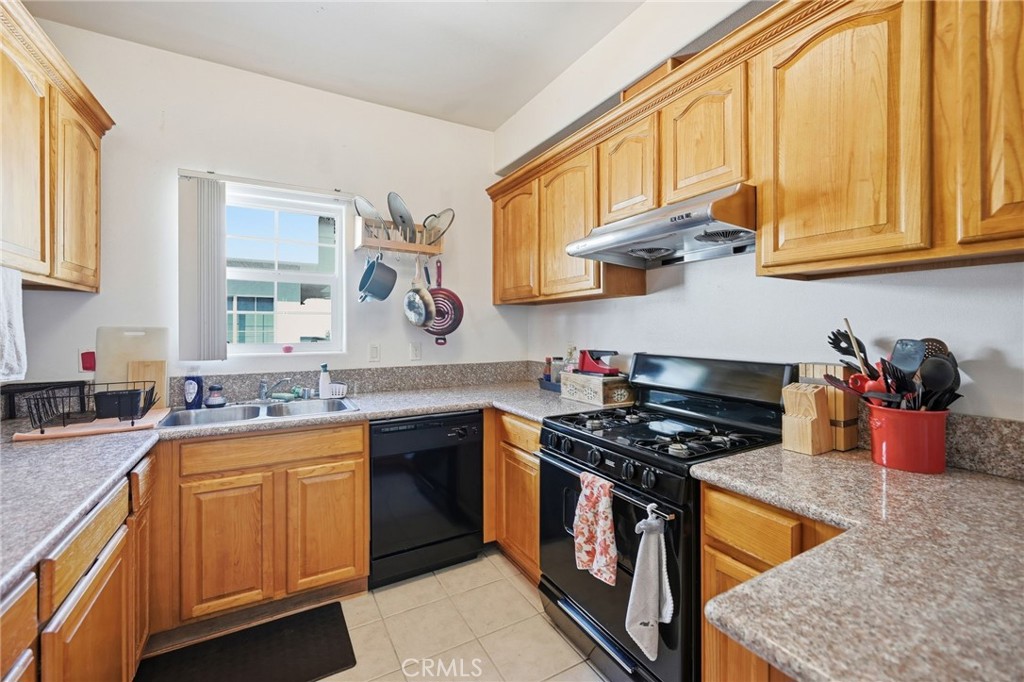 3711 Baldwin Street 1205 Property Photo 4